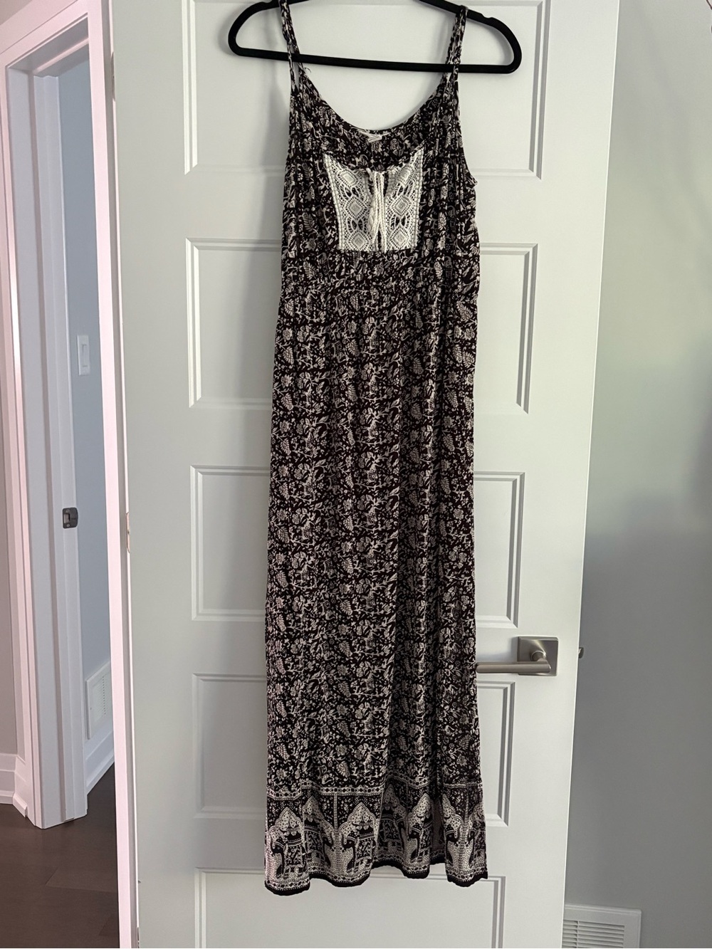 Streetwear Society Black and White Floral Maxi Dress Women's Dress
